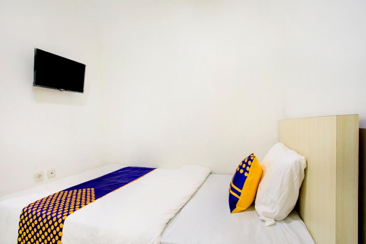 Vaccinated Staff - Spot On 3928 Terrace House Syariah Ξενοδοχείο Pondoktjing Dua Εξωτερικό φωτογραφία